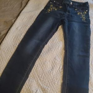 Wonder nation Urband women Mid-Rise Embroidered Loose Jeans